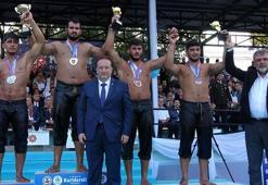 Kurtdereli güreşlerinde başpehlivan Ali Gürbüz oldu