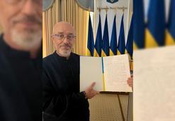 Reznikov: Ukrayna ordusu için çalışmak benim için bir onurdu