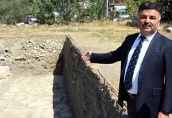 Sebastapolis Antik Kenti kazılarında 2 bin yıllık Roma yolu bulundu