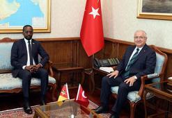 Bakan Güler, Mozambikli mevkidaşı ile bir araya geldi