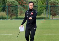 Ümit Milli Futbol Takım Teknik Direktörü Levent Sürme: Bayrağın pazarlığı olmaz