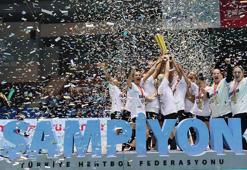 Yalıkavakspor kupaları çiftledi