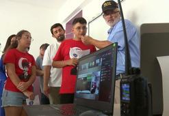 Öğrenciler, uzaydaki astronotlarla bağlantı kurup, merak ettiklerini sordu