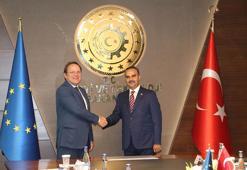 Bakan Kacır: Arzumuz, AB'nin vize serbestisi için ilerleme kaydetmesi