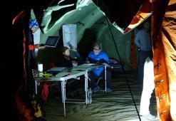 Rahatsızlandığı mağarada müdahale edilen ABD'li araştırmacı ayağa kalktı; çıkışı bekleniyor