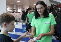 Nesibe Aydın Kadın Basketbol Takımı, öğrencilerle bir araya geldi