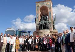 CHP’nin 100. kuruluş yıldönümü Taksim’de kutlandı