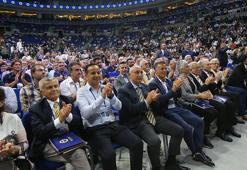 Fenerbahçe’de stat isim değişikliği için yönetime yetki verildi