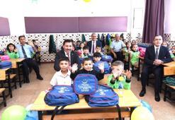 Karatay Belediyesi'nden 10 bin öğrenciye çanta ve kırtasiye desteği