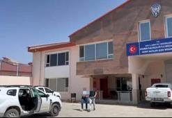 Van'da 4 organizatör tutuklandı, 17 metruk ev yıkıldı