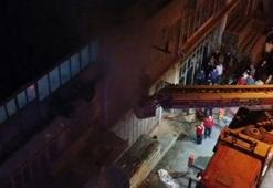 Bursa'da 3 katlı mobilya atölyesinde yangın