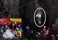 ABD'li araştırmacı mağaradan çıkarıldı