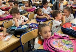 Bağcılar’da 30 bin öğrenciye çanta ve kırtasiye desteği