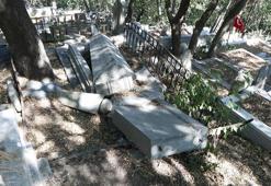 Eyüpsultan'da tarihi mezarlığı defineciler talan etti iddiası