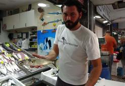 Çanakkale'de 'denizin prensi' lüfer, kilosu 600 TL’den tezgahtaki yerini aldı