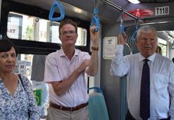 Büyükelçi Landrut, 'Avrupa Hareketlilik Haftası' kapsamında İzmir'de toplu ulaşımı kullandı