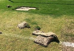 Kuşadası Özer Türk Stadı'nda vandal kabusu