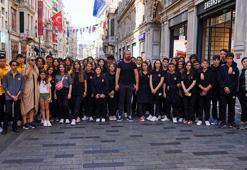 Demirören Medya Lisesi öğrencileri Madame Tussauds Müzesi’ni ziyaret etti