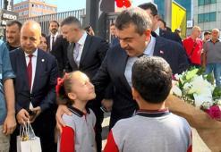 Bakan Tekin: Üç katı fiyatla okullarımıza su satan belediyeler var
