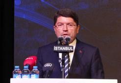 Bakan Tunç: Kendi partisindeki karışıklıklar nedeniyle nereye sataşsak diye düşünüyor