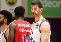 Anadolu Efes oyuncuları, EuroLeague'de şampiyonluk hedefliyor