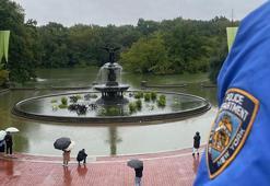 Bir deniz aslanı, Central Park’taki su baskınında kaçtı