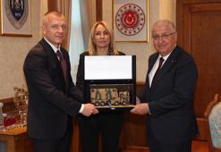 Koluman Holding'den Bakan Yaşar Güler'e ziyaret