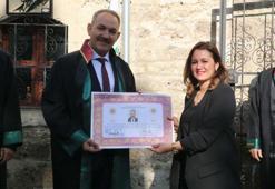 Hukuk fakültesini bitiren cezaevi müdürü, istifa edip avukat oldu