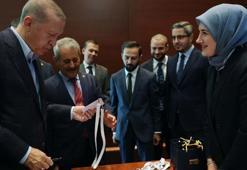 Erdoğan, delege kartını aldı