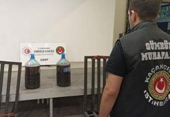 Sarp Gümrük Kapısı'nda 48 kilo kaçak kestane balı ele geçirildi