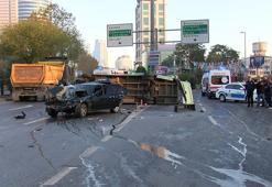Beşiktaş'ta otomobil minibüse çarptı: 4 yaralı