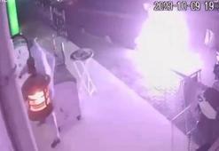 Kağıthane'de seyir halindeki motosiklet alev alev yandı