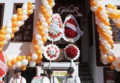 Eski vekilin açtığı kafenin gelirleri öğrencilere burs olacak