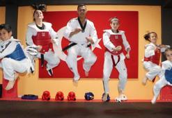 5 çocuğu da tekvandocu babanın izinde