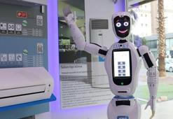 Robot 'Daki', klima pazarlıyor