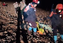 Hasandağı’nda mahsur kalan 3 kişi, askeri helikopterle kurtarıldı