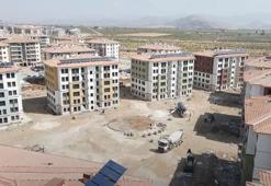 Bakan Özhaseki: Gaziantep'te 24 bin 977 afet konutu ve köy evimiz hızla yükseldi