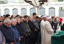 Ayasofya ve Fatih camilerinde Filistin'de hayatını kaybedenler için gıyabi cenaze namazı kılındı