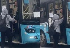 Ankara'da özel halk otobüsünde sürücü ile öğrenci arasında ‘indirim’ tartışması kamerada