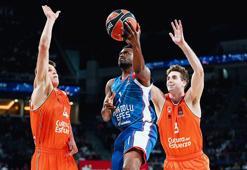 Anadolu Efes - Valencia Basket: 77-73