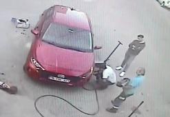 Kiraladıkları otomobillerin lastiklerini çalan şüpheliler kamerada