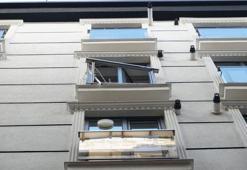 Dairede sıkışan gaz patladı: 3 yaralı