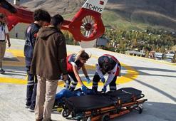 Van'da ambulans helikopter, hamile kadın için havalandı