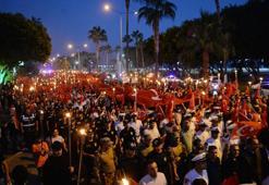 Mersin'de 'Cumhuriyet' coşkusu; fener alayı düzenlendi