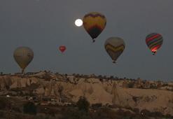 Kapadokya’da 100’üncü yılda 100 balon, 100 bayrakla havalandı