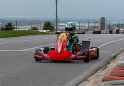 Milli karting pilotu 13 yaşındaki Alp Aksoy, Formula 1’e emin adımlarla koşuyor