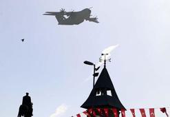 Kayseri’de Cumhuriyet kutlamalarında ‘Koca Yusuf’lardan selamlama uçuşu