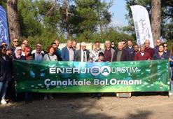 Enerjisa Üretim'den Çanakkale'deki arıcılara ekipman ve fidan desteği