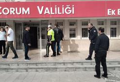 Çorum'da, valilik ek binası önünde silahlı kavga