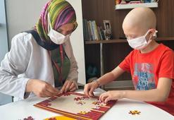 Boğaz ağrısıyla gittiği hastanede lösemi olduğunu öğrendi